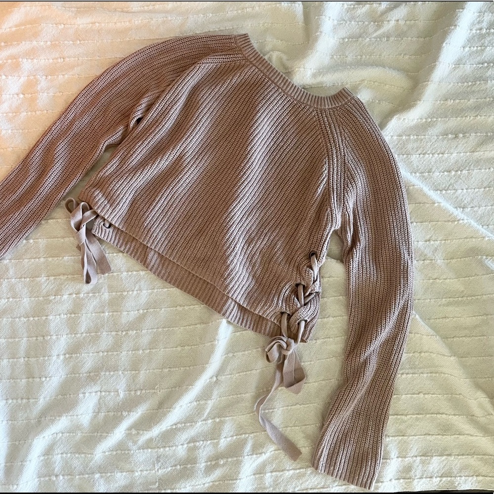 Dusty Rose 🌹Lace Up Sweater